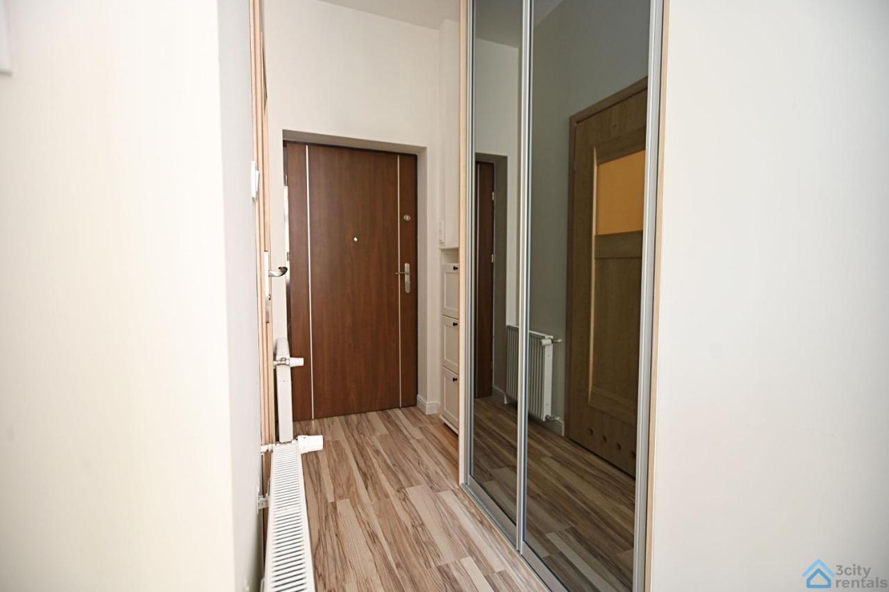 Beige And Red 3City Studio In Sopot With Outdoor Parking By Noclegi Renters Exterior foto