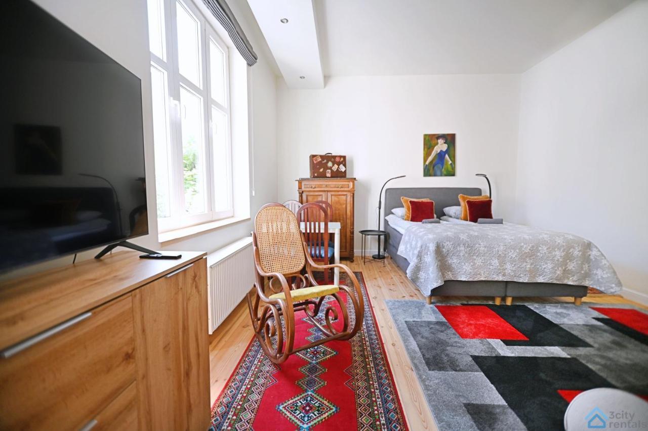 Beige And Red 3City Studio In Sopot With Outdoor Parking By Noclegi Renters Exterior foto